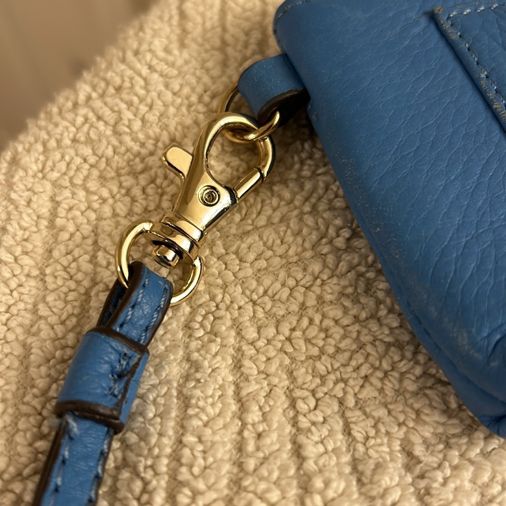 b. Makowsky Blue Leather Full Zip Wristlet Card Holder Wallet Detachable Strap - Picture 5 of 12